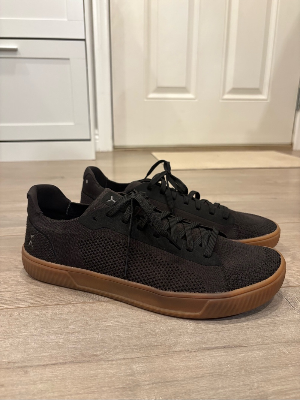 Flux Footwear Adapt Trainer Black Gum Mens Size 12 Athletic Knit Shoes Sneakers